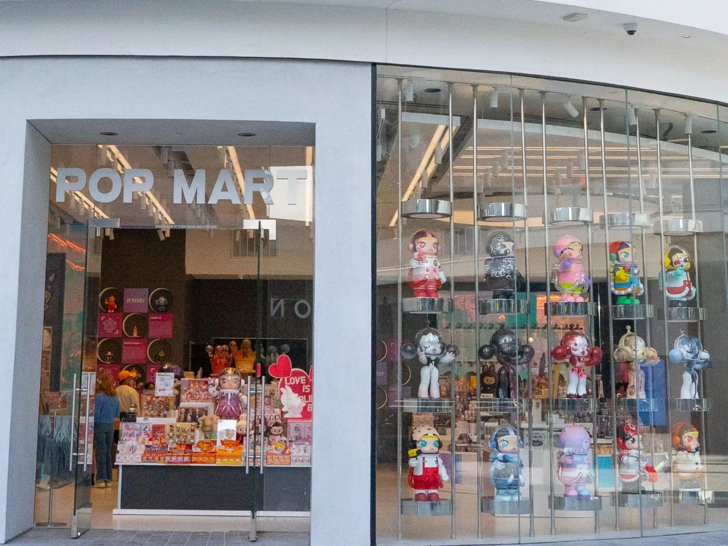 POP MART Opens 2024 with Two New Stores in Los Angeles, Grand Opening Event at Century City