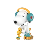 POP MART-Snoopy – Colección “Amigo Travieso” Figuras - Patinando sobre ruedas