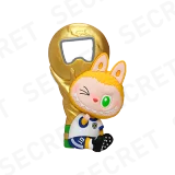 POP MART-THE MONSTERS × FIFA - Abridor de Botellas Imanes para Refri en Cajas Misteriosas - Momento de la Coronación(Secreto)